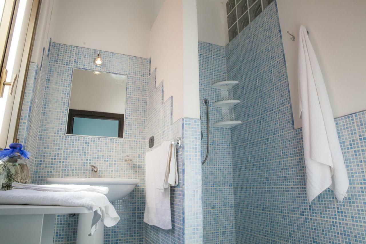 B&B Giosy Portopalo Di Capo Passero Exteriör bild