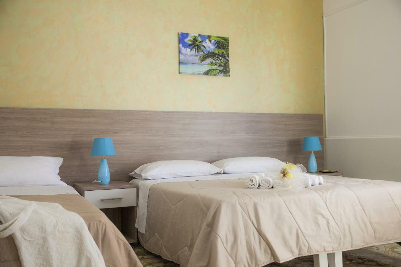 B&B Giosy Portopalo Di Capo Passero Exteriör bild